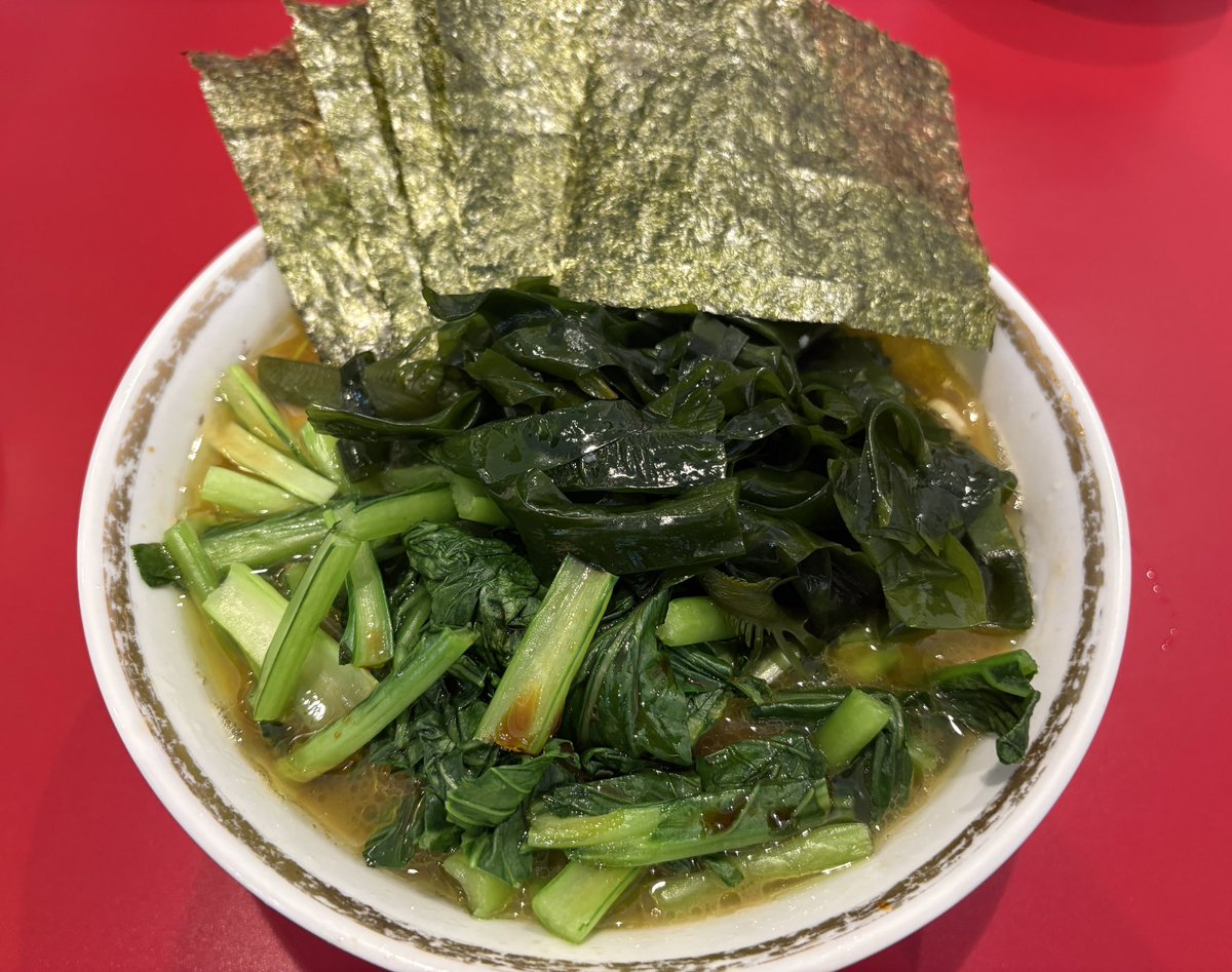 men_san83's tweet photo. ラーメン濱野家さん。
並びでかいた汗はスープで補給。
最近はわかめにどハマり中。 https://t.co/2XK9OUd08u