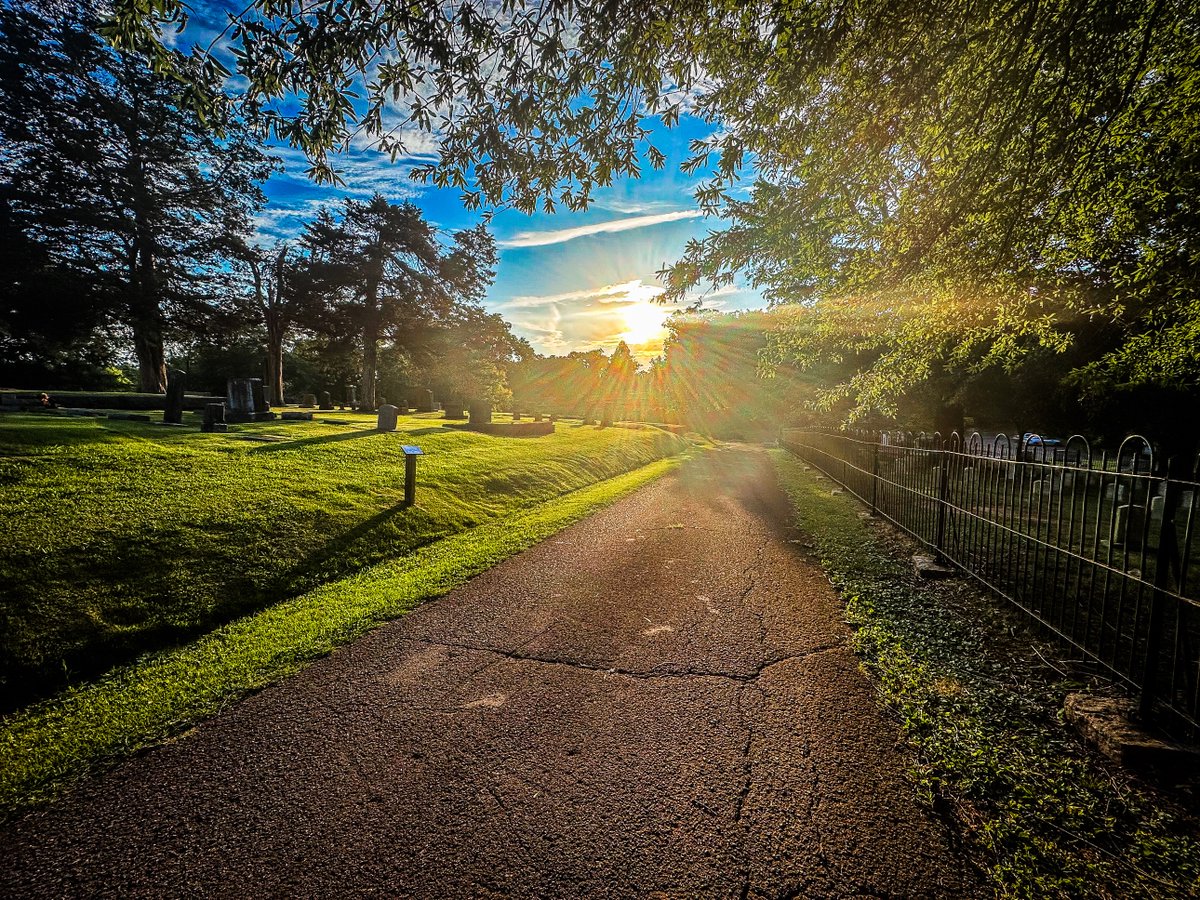 milesformike's tweet photo. Good morning from Georgia!
Hope you all have a great weekend.
#milesformike #StopSoldierSuicide #run #running #DaltonGa #WeekendVibes #Friday https://t.co/spUP9S7L0r