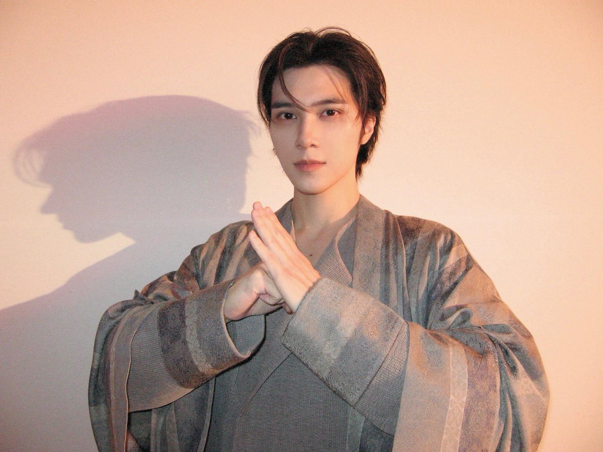 HENDERYHOME's tweet photo. 260731 | @WayV_official’s Xiaohongshu Update

“สำนัก 鸢 เปิดรับศิษย์แล้ววันนี้ เหล่ายุทธภพหน้าใหม่เชิญเข้าประจำที่

# ไม่ได้เจอกันนานเลยนะ # สำนัก 鸢 เปิดรับศิษย์ # วันนี้เหมาะแก่การฝากตัวเป็นศิษย์
# ห้าจอมยุทธ์ลงจากเขา”

🖇️ https://t.co/Salsd9qww3

กดไลก์และคอมเมนต์ให้เฮนเดอรี่กันนะคะ 🦄💖

#HENDERY #헨드리 #黄冠亨 #ヘンドリー 
#WayV #NCT