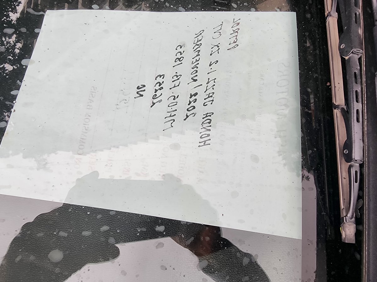 only_ashu's tweet photo. @MTPHereToHelp @Dev_Fadnavis @CPMumbaiPolice @mybmc @mid_day Day 3, and it continues to operate the usual illegal way. Why are @ChemburPS @MTPHereToHelp @CPMumbaiPolice scared to take action against illegal encroachment? @DGPMaharashtra @Dev_Fadnavis is there no place of law and order under your administration? Is Illegal the new rule? https://t.co/9QDLVCRKsN