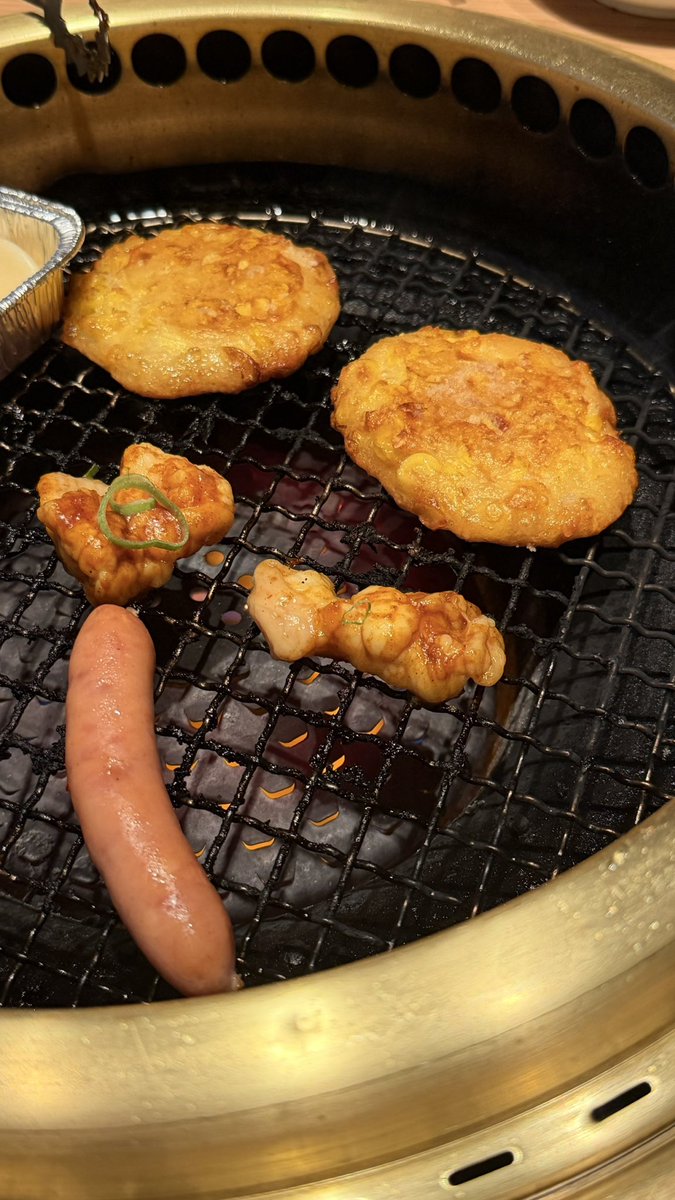 89_ppb's tweet photo. あぶりやのとうもろこしチヂミ

炙って塩トリュフ（厚切りハラミステーキのわつ）をつけると美味しい

飛ぶぞ！ https://t.co/XpI333pP8e