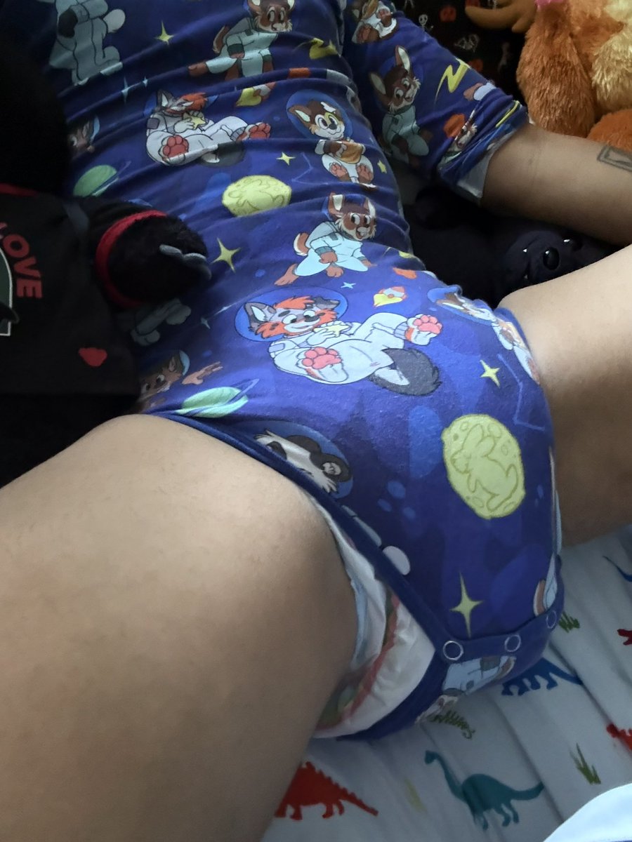 spookybaby_boi's tweet photo. There’s no way I’m ever going to be allowed undies again 🙈🥺 #bdf is every day https://t.co/VxENofPbRY