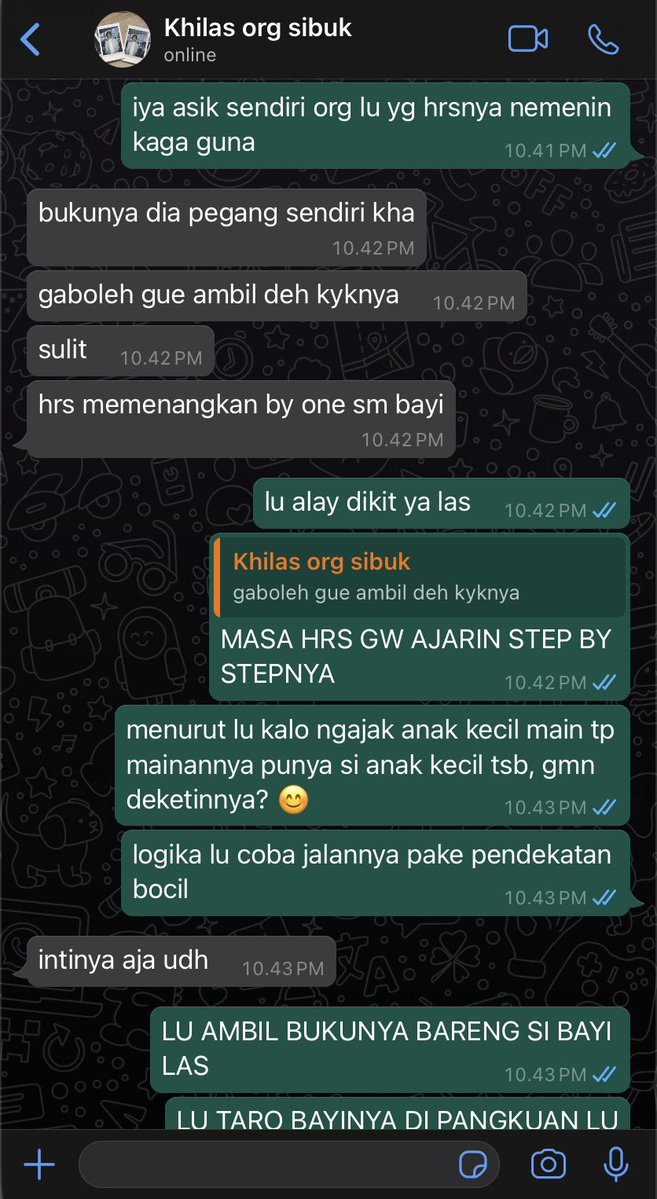 nothingsevereal's tweet photo. masbay yg jaga khilas 😓 https://t.co/5IqbQ6vZyN