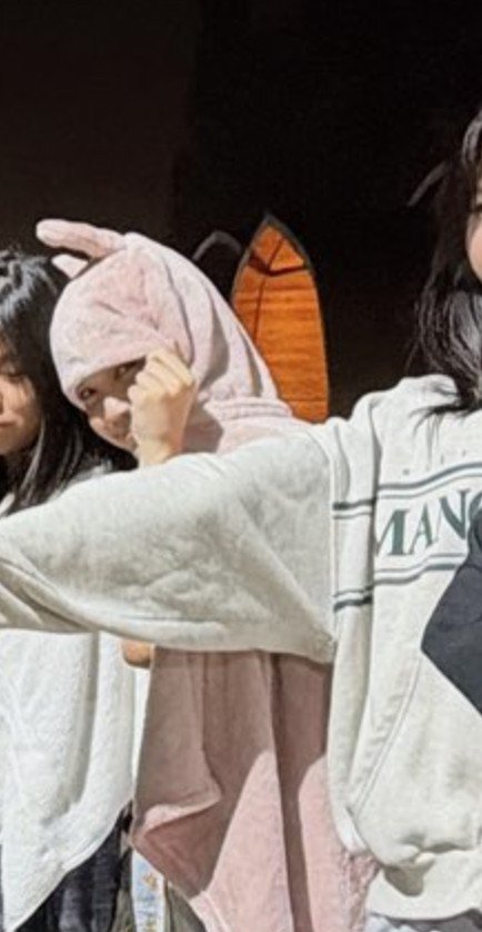 ninjahattoriii_'s tweet photo. kakaknya🥶☠️🤘🏻 adek nya🩷💅🏻🌞 https://t.co/s3iqZTylG4