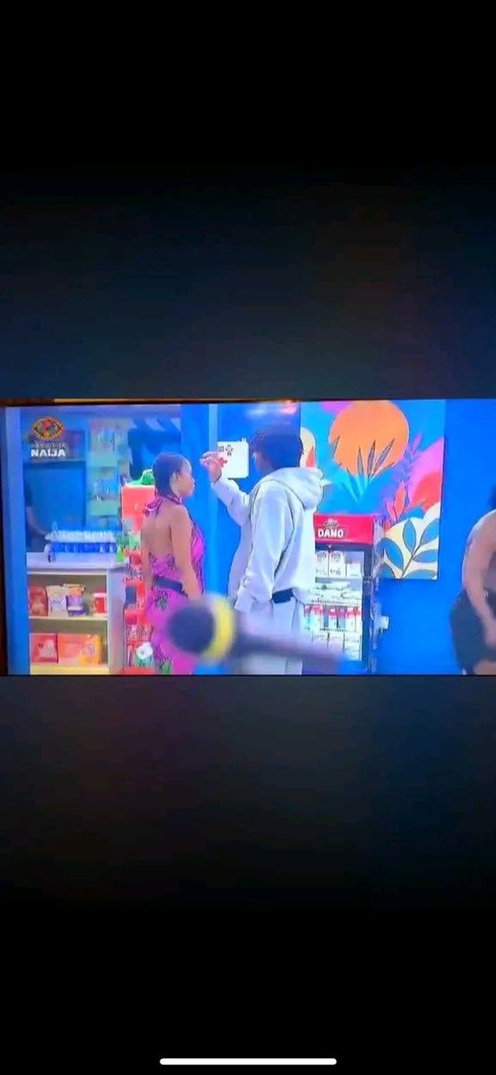 Garbxt's tweet photo. Things are evolving in the house flora again?
Flora was spotted walking around the house in a wrapper, and the housemates immediately questioned her choice. 😂

Flora: “Na my house I dey… abi you want make I wear koko shoe?” 🤣
 Kindly follow, vidoe coming up soon
#BBNaija https://t.co/pW3ag83OsU