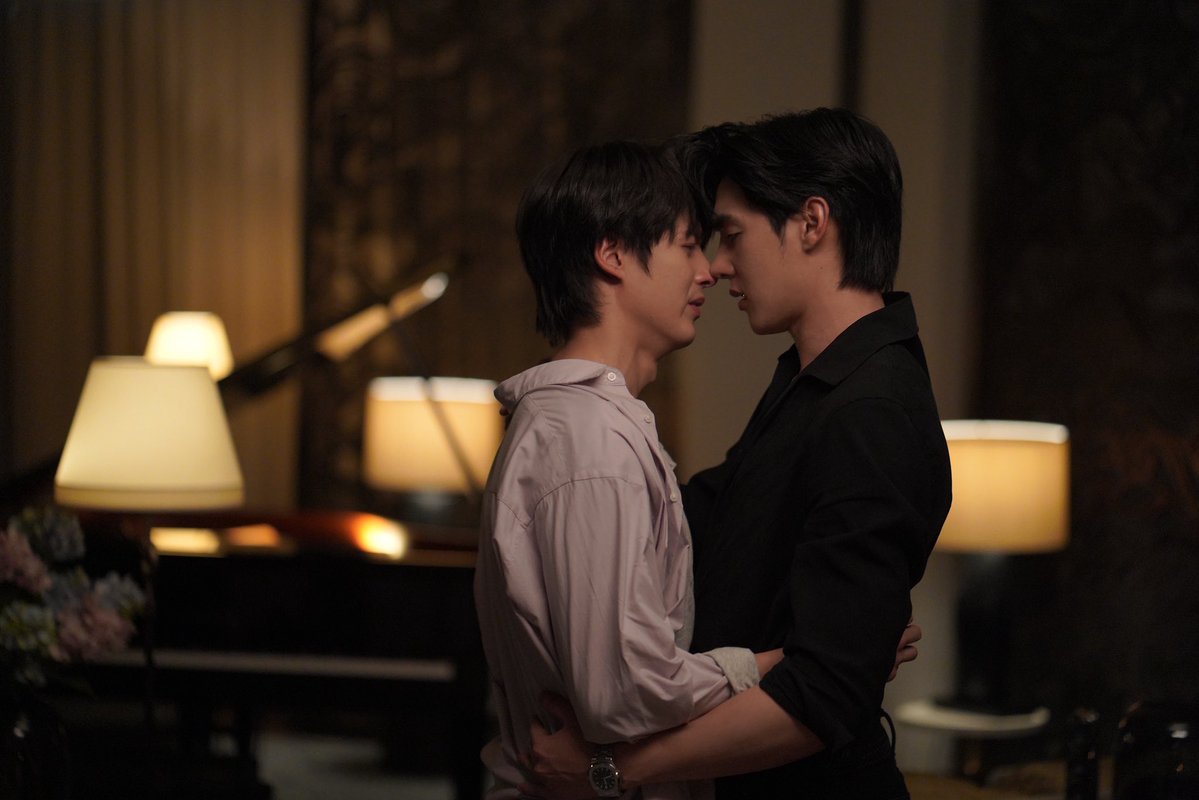HengmarkII's tweet photo. พ่อแม่พี่น้องมาดูคนรักกันเร็วว

DBTE RULES EP6
#อย่าขอพี่เจนEP6 https://t.co/3HYib4g6g4
