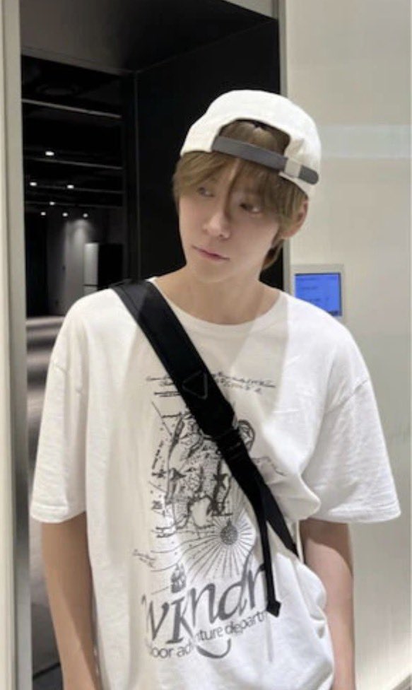 studio_doublep's tweet photo. (สปอยเสื้อ หมวก รอบใหม่) ลงพรีวิวเต็มวันพรุ่งนี้ลงขายวันอาทิตย์กด follow กันไว้ก่อนน้าจะได้ไม่พลาดตอนลงพรีวิวเต็มคับ 🌺🫸🏻🤍🫷🏻𓈒𓏸 เสื้อหมวกมีมากกว่าในรูป https://t.co/ZIZTx5xi3E