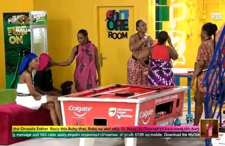 Garbxt's tweet photo. Things are evolving in the house flora again?
Flora was spotted walking around the house in a wrapper, and the housemates immediately questioned her choice. 😂

Flora: “Na my house I dey… abi you want make I wear koko shoe?” 🤣
 Kindly follow, vidoe coming up soon
#BBNaija https://t.co/pW3ag83OsU