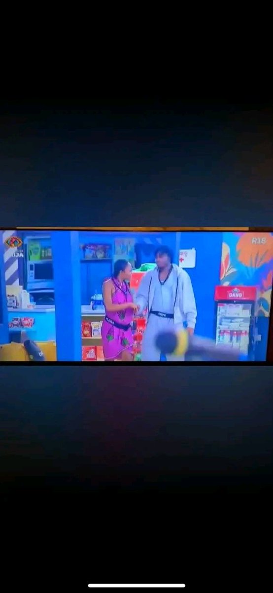 Garbxt's tweet photo. Things are evolving in the house flora again?
Flora was spotted walking around the house in a wrapper, and the housemates immediately questioned her choice. 😂

Flora: “Na my house I dey… abi you want make I wear koko shoe?” 🤣
 Kindly follow, vidoe coming up soon
#BBNaija https://t.co/pW3ag83OsU