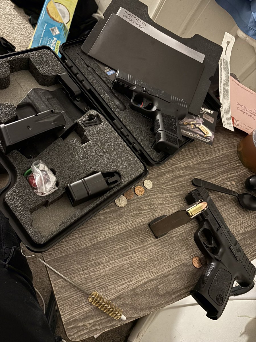 bobszworld's tweet photo. Cleaning night #bobwick #2a https://t.co/qiDaG49n4S