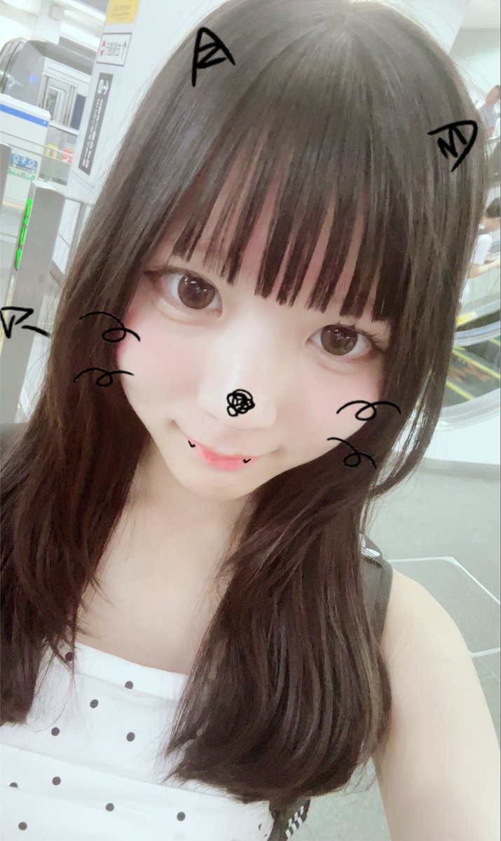 Chikage_Mifuku's tweet photo. 昨日のとんぼりありがとうございました！
お久しぶりさんだったり仕事終わりに来てくれたり、お休みなのに来てくれたり、学業で忙しかったりするのに来てくれてありがとう！
また会いに来てくれることねがってるからねー！！！altあり https://t.co/3vC1HjIM20
