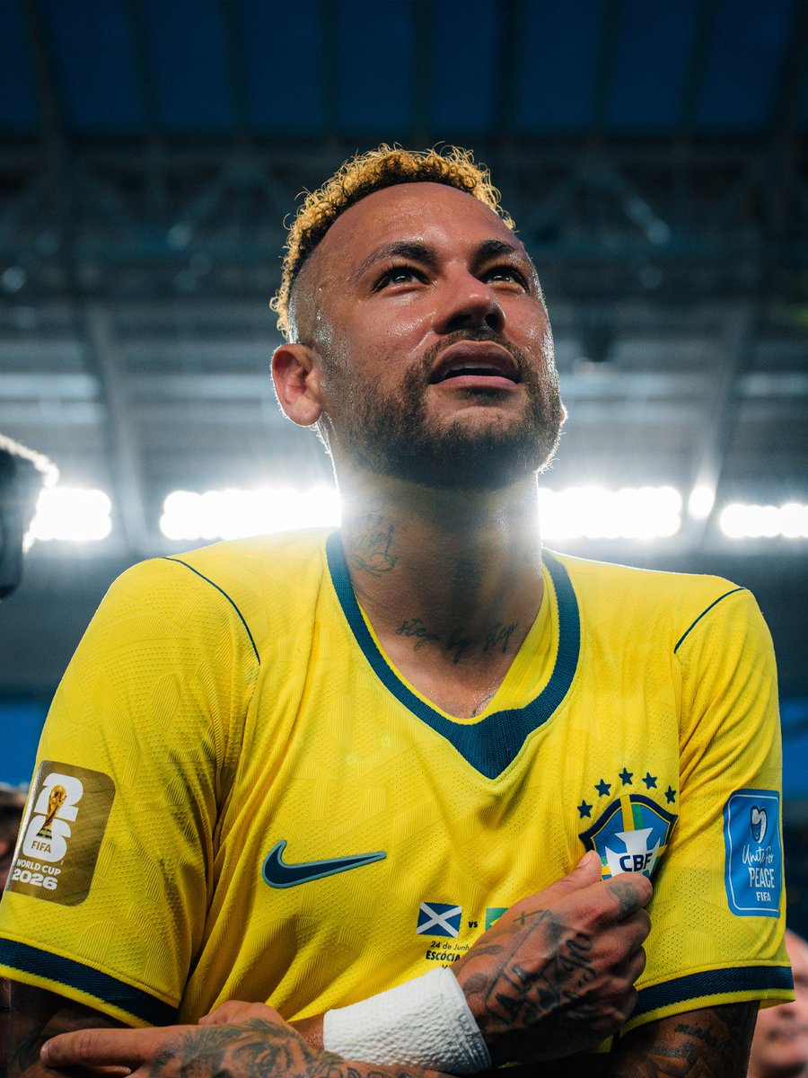 世界杯官方动态：Time flies 🇧🇷 #FIFAWorldCup配图2