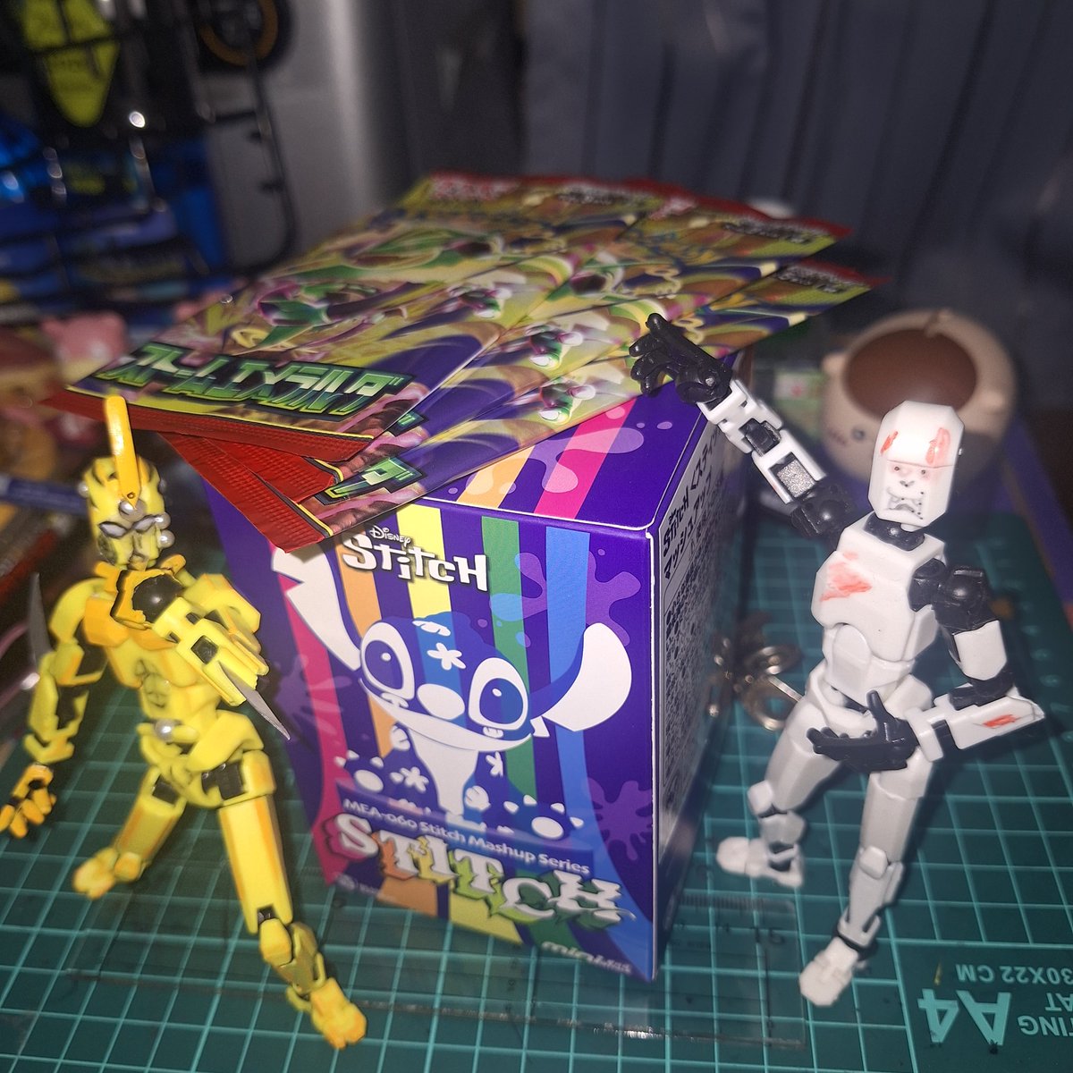 5951Gat's tweet photo. ほう？🤔
これが噂の
新弾かぁ(´・ω・｀) https://t.co/UznTtGO9Zk