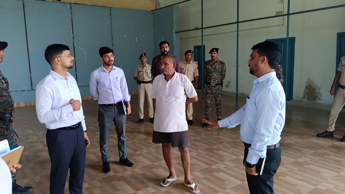 dmpurnea's tweet photo. जिला पदाधिकारी, पूर्णिया के दिशा-निर्देश के आलोक में वरीय पदाधिकारी एवं संबंधित अधिकारियों द्वारा प्रशासनिक व्यवस्था को सुदृढ़ एवं संवेदनशील बनाने को लेकर लागातार सरकार द्वारा संचालित विभिन्न विकास योजनाओं के क्रियान्वयन का स्थलीय जांच किया जा रहा है।
@iprd https://t.co/2ssTll0W8Y