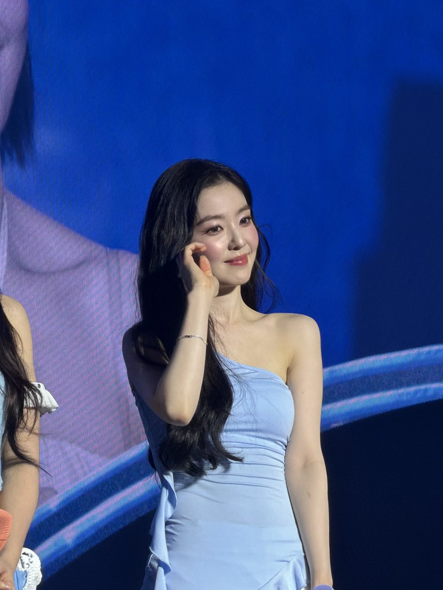 rv_slvy's tweet photo. ㅠㅠ https://t.co/snuurtglWD