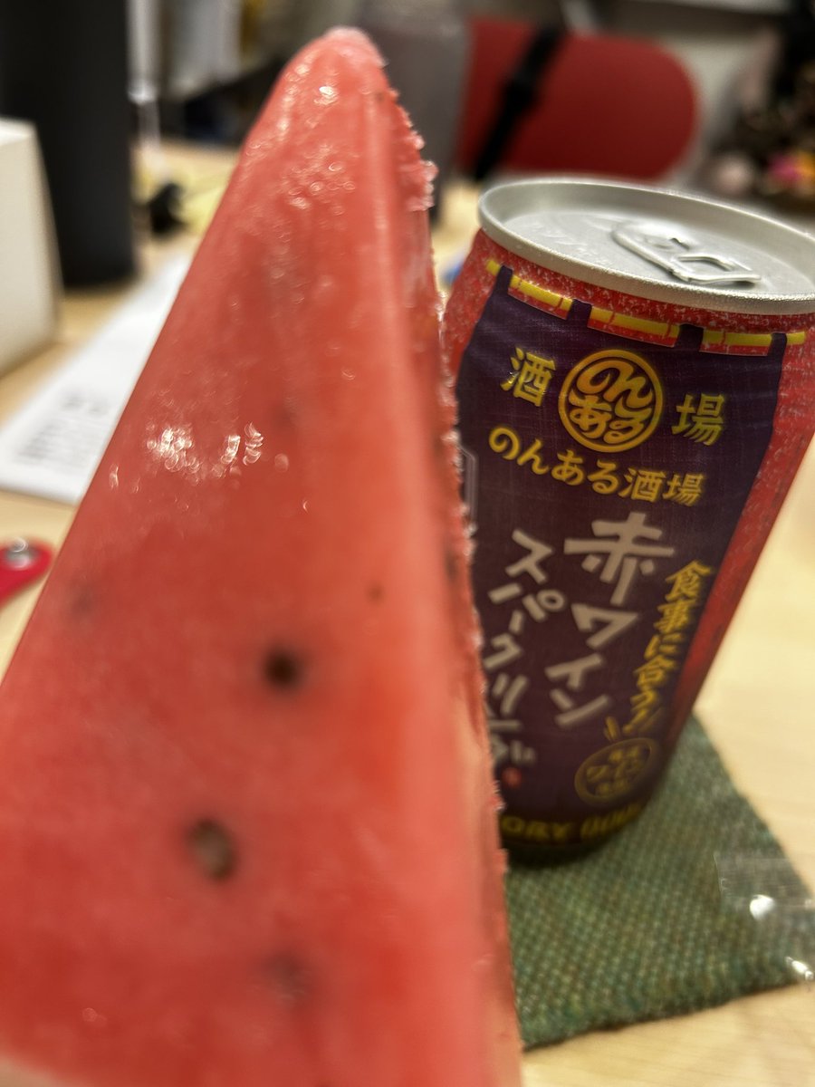 MAYAchanperon's tweet photo. 酷暑見舞い申し上げて
ノンアル🍷とスイカ🍉バーで乗り切る
#お世話になりました七月
#お世話になります八月
#暑すぎるとセミは鳴けないらしい
#やっと最近蝉の鳴き声聞きました
#命の合唱 
#のんある酒場 https://t.co/joNKEXfBT3