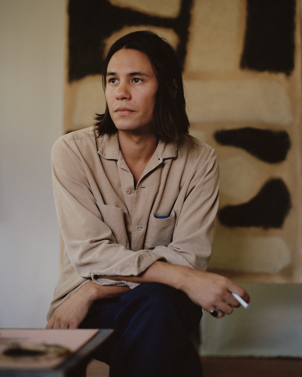 kinfolkmag's tweet photo. Artist John Zabawa's philosophy on life: "You would think that reminding yourself you’re this tiny, insignificant grain of sand would create anxiety, but it gives me a purpose. Knowing how small and temporary we are makes me want to make the best of life." https://t.co/zDgcJqbVxi https://t.co/7dAE3y9uJu
