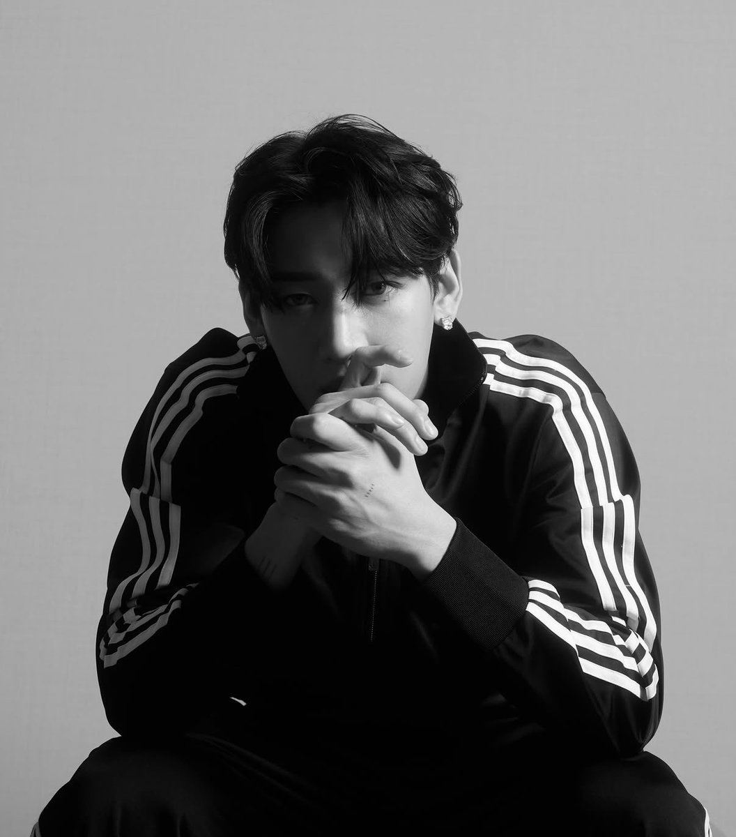 Thairath_Ent's tweet photo. ตะหนูของมัมหมี โหมดพี่กันต์ หล่อมากค้าบบบบ มัมหมีปลื้มมากงับ 

#AdidasxBamBam 
#adidasOriginals 
#adidas 
#adidasThailand
#BamBam #뱀뱀 https://t.co/EpmCnXU9YP