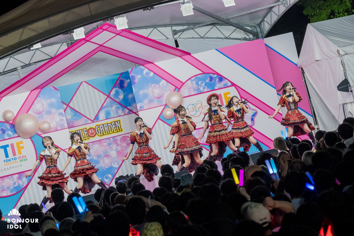 bonjour_idol's tweet photo. 【#TIF2026】

We ended our day with AKB48 performing songs both old and new into the night at SMILE GARDEN 💫

...but more photos from today to come soon!

@AKB48_staff @TIP_TIF_staff
#AKB48 #BonjourIdol https://t.co/CMX8YquO5C