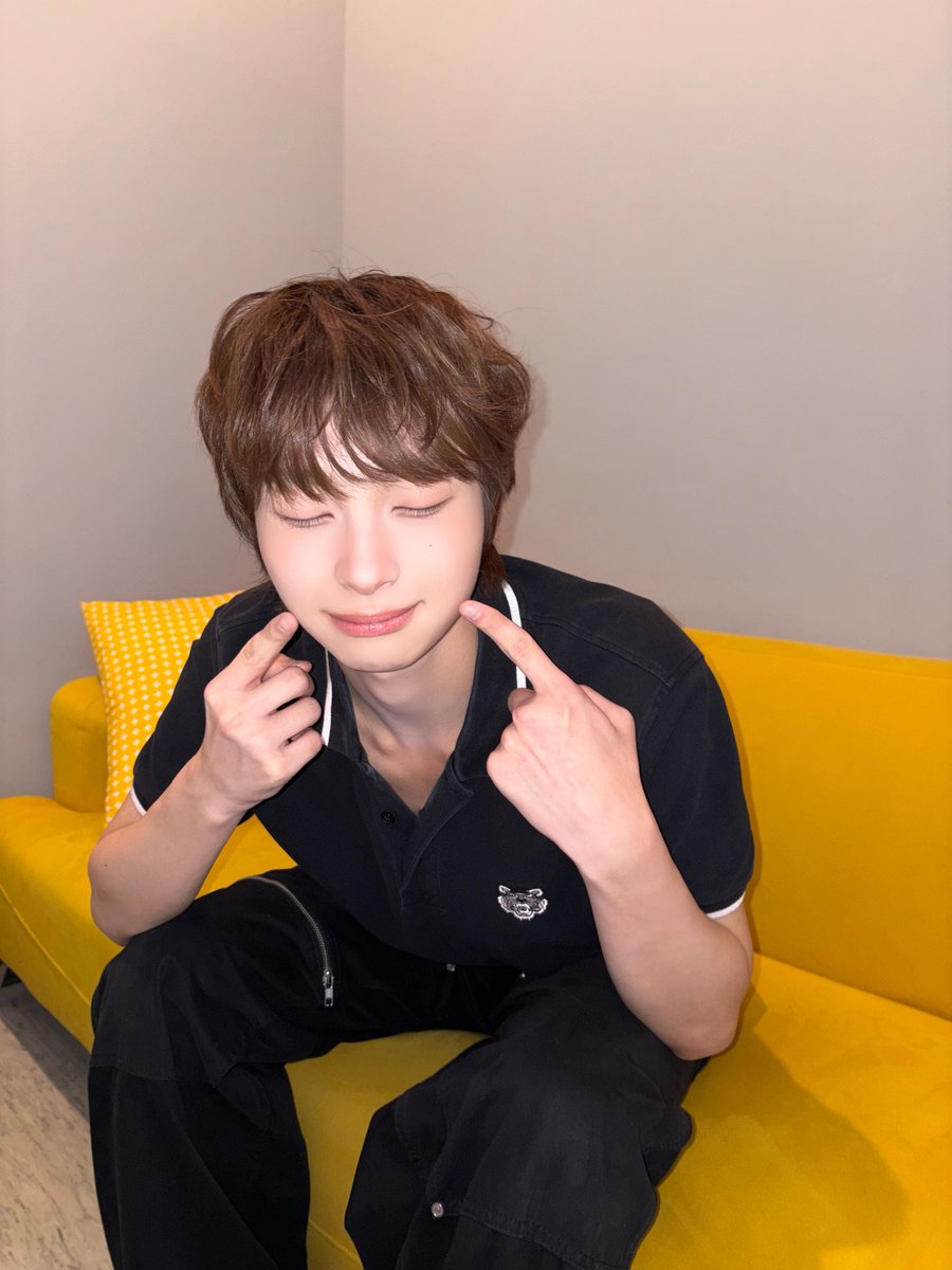 _official_DD's tweet photo. 8월도 화이팅!!😚

#DAILYDIRECTION #DD #데일리디렉션
#JANGYOONSEOK #장윤석 https://t.co/ECYSJWND2G