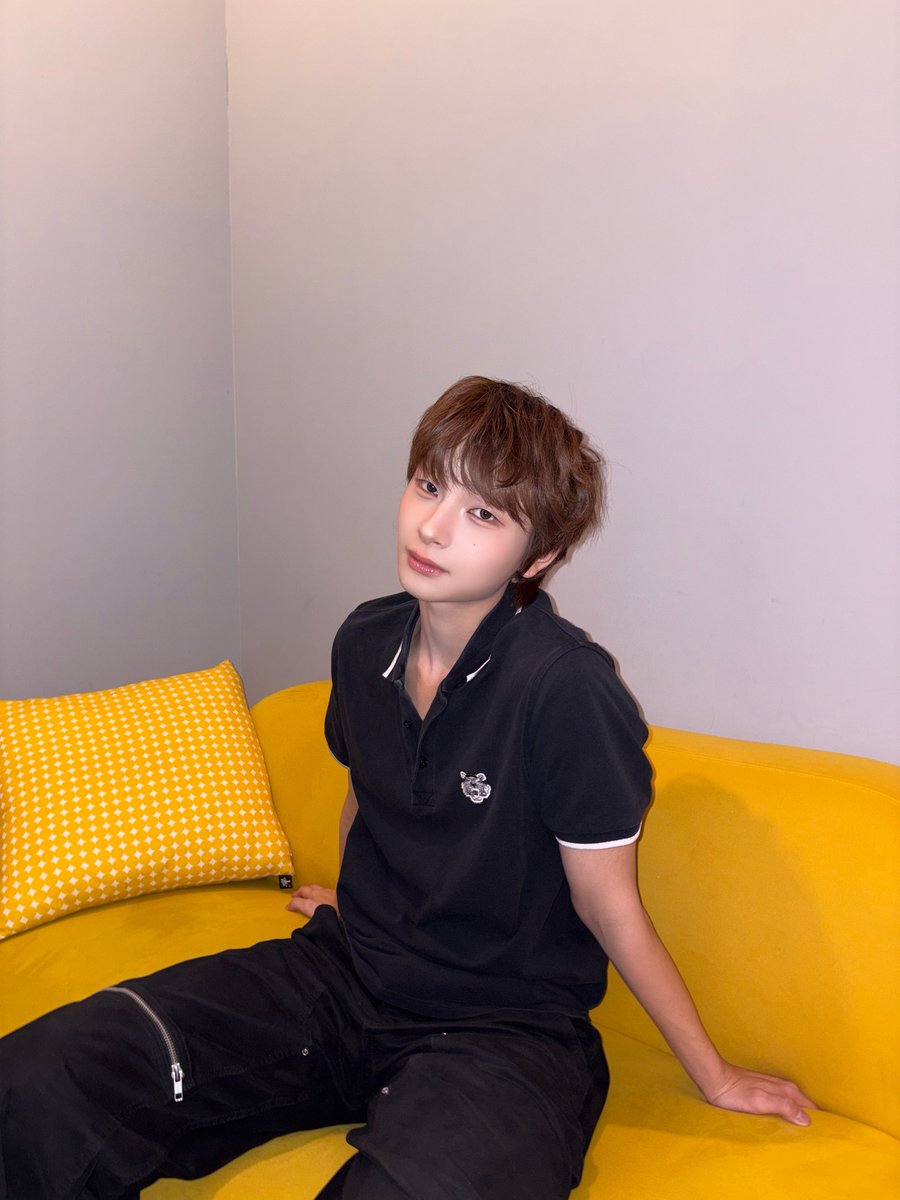 _official_DD's tweet photo. 8월도 화이팅!!😚

#DAILYDIRECTION #DD #데일리디렉션
#JANGYOONSEOK #장윤석 https://t.co/ECYSJWND2G