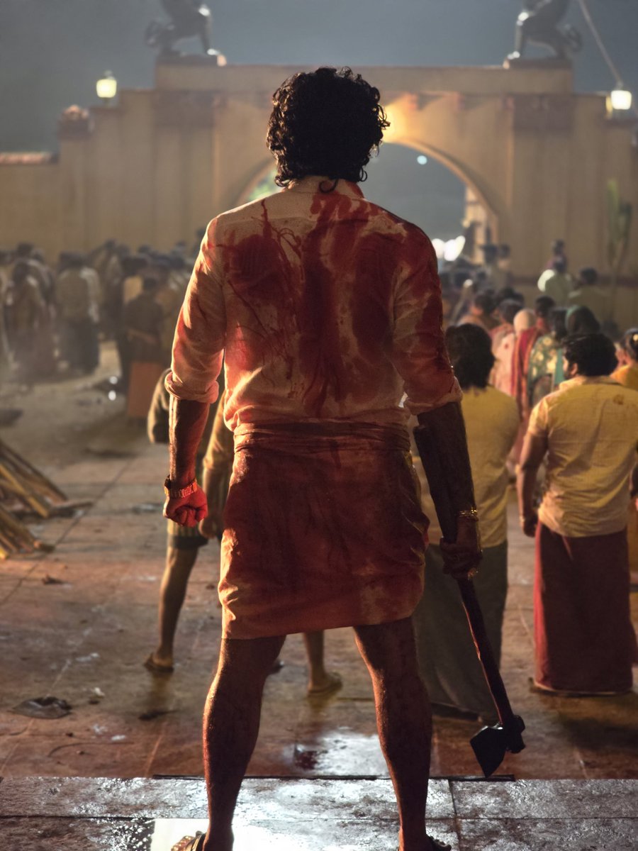 venkitesh_vp's tweet photo. Bloody One year of Murugan. ❤️
The first film where I got claps in theatres😍, You, my people, thank you so much for the love, support, claps, and cheers you gave Murugan. Truly grateful❤️
My heartfelt thanks to @gowtamnaidu sir, @thedeverakonda sir, @actorsatyadev sir, @nagavamsi19  sir, @anirudhofficial @sitharaentertainments ,and the entire cast and crew.

Next... yeah, something special is coming 😍

#1yearofkingdom #grateful #announcementsoon