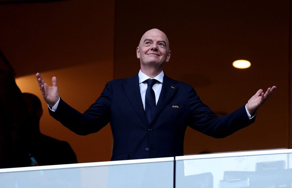 IbrahimShanono7's tweet photo. 🚨 FIFA insists “nobody is selling football” after UEFA threatened a World Cup boycott over proposed private investment. Member associations have until September 19 to respond. 🌍⚽
 #FIFA #UEFA #WorldCup https://t.co/jYcYPVFA1j