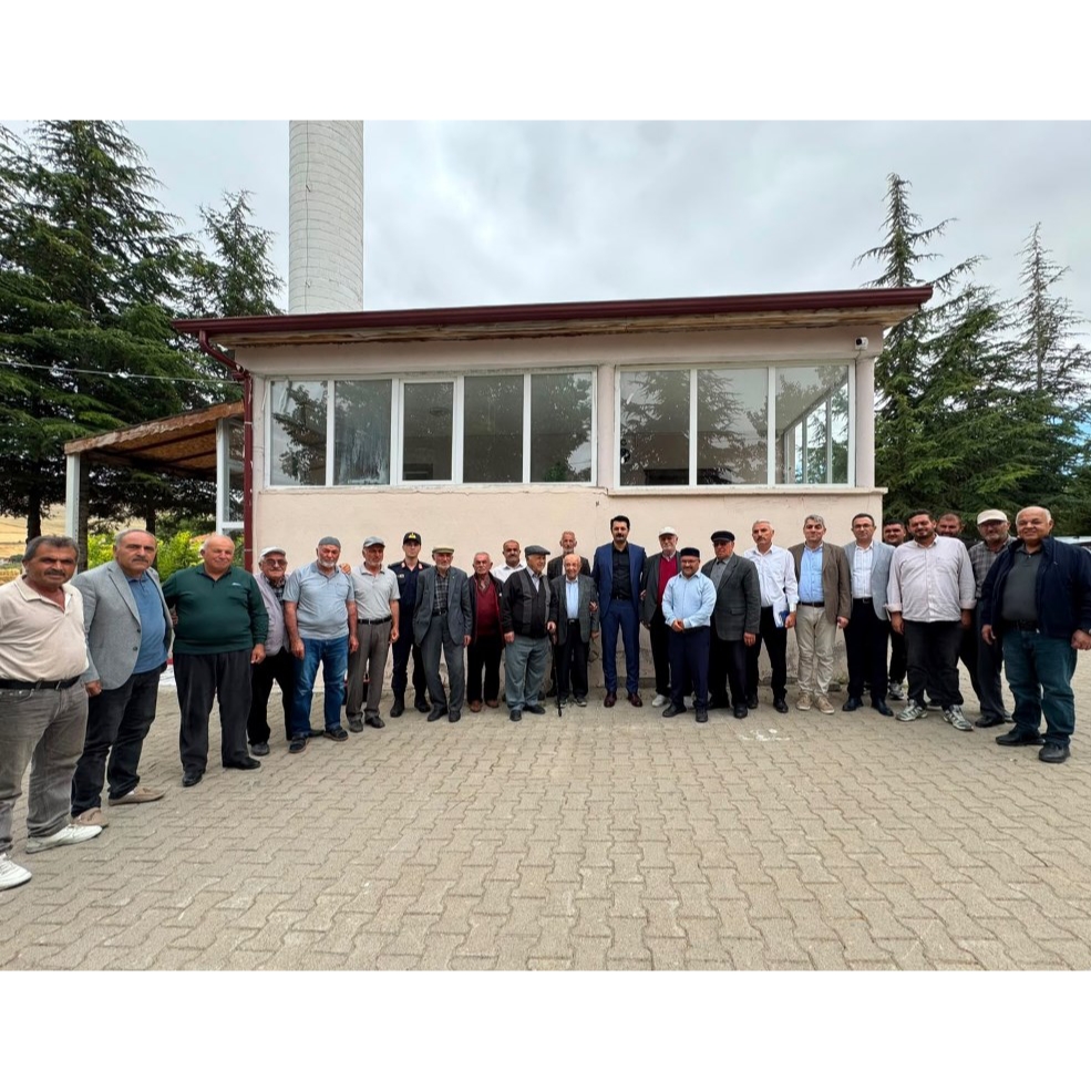 TC_Ortakoy's tweet photo. Kaymakamımız Sayın Mehmet BEK, İl Genel Meclis Üyeleri ve ilgili kurum müdürleri ile birlikte   ilçemiz Hocabeyli Köyünü ziyaret ettiler. vatandaşlarımızla bir araya gelen Sayın  Kaymakamımız Vatandaşlarımızın istek ve taleplerini dinlediler. https://t.co/eEMeQjpnCf