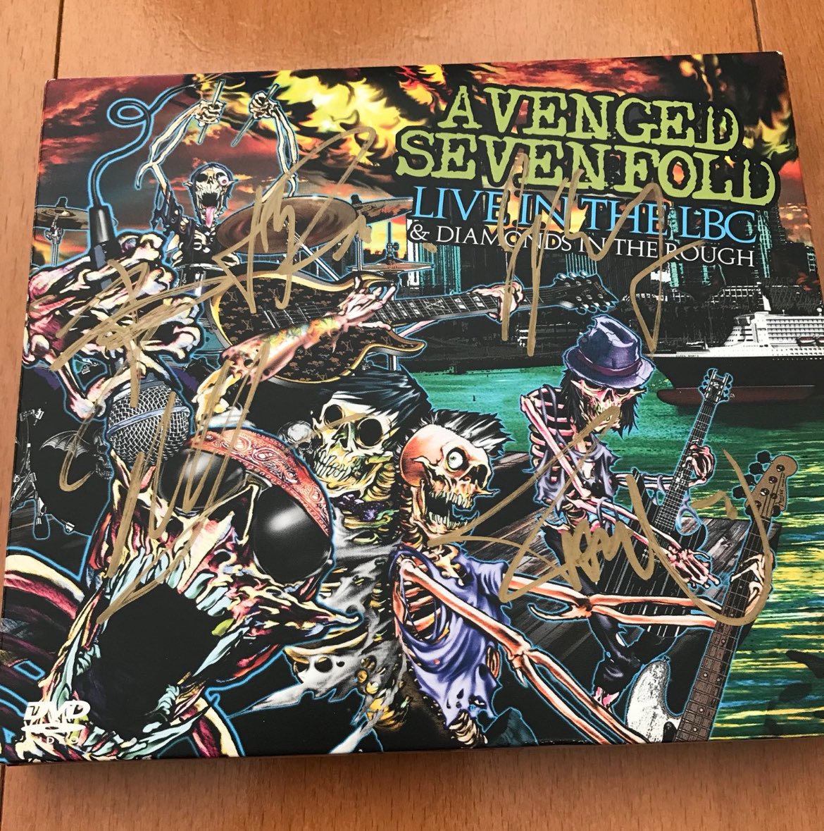 tatsurocker's tweet photo. AVENGED SEVENFOLDのヴォーカリストM.ShadowsのBirthday!🎉

久しぶりの来日公演が待ち遠しいです。

#MShadows
#AVENGEDSEVENFOLD https://t.co/qmSwryHOAk