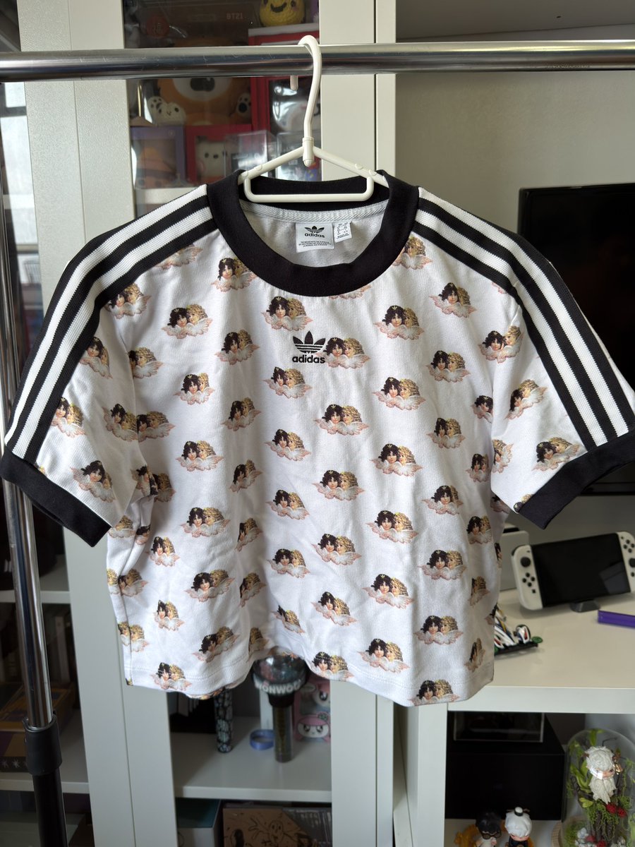 bbearytannie's tweet photo. wts lfb clothes ph

adidas x fiorucci ₱400
almost 3k ata bili ko here 🥺 https://t.co/yCc6ycbZKY