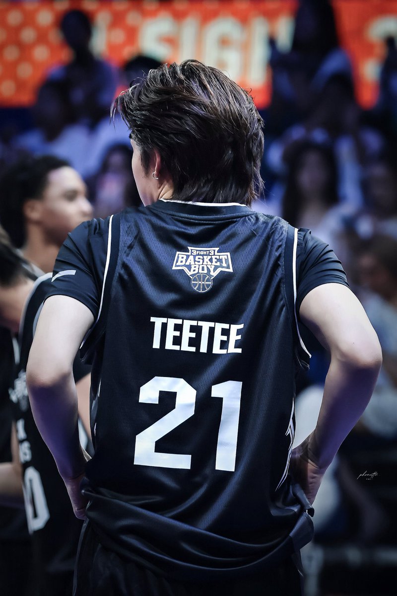 eeqlanwoil's tweet photo. 😭😭 https://t.co/Pm7eUVLQXv