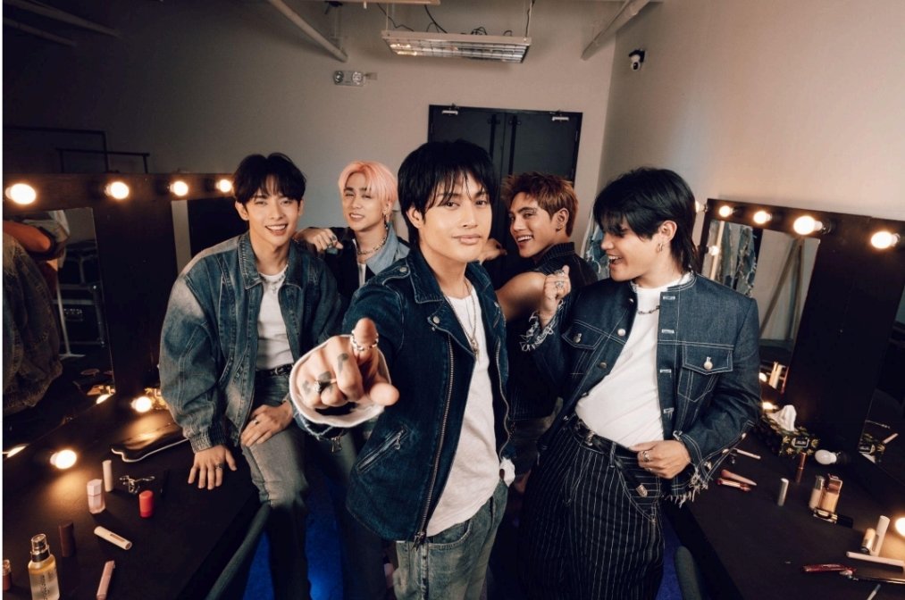 SB19PH_Fanbase's tweet photo. @SB19Official as the Newest Members of the Sony ULT Squad

Get ready for exclusive content, immersive brand experiences, and exciting fan engagements!

Sony Philippines will soon open registrations for this year’s massive launch event. Don't miss out!  #SB19JoinsSonyULT https://t.co/seJ2Sacu2P
