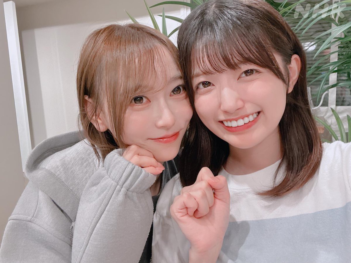 nhk_radirer's tweet photo. 7月26日のらじらー！サンデーは「NHK ONE らじる★らじる」の聴き逃しサービスで1週間何度でも聴くことができます📻🎧

ほっぺをくっつけちゃう2人(ˆ꜆ .  ̫ . ).  ̫ . ꜀ˆ)

⬇聴き逃し配信⬇
https://t.co/yjdkIc5EFe
⬇アプリ⬇
https://t.co/9CjZt15iPS
#nhkらじらー #弓木奈於 #五百城茉央 https://t.co/MKaI8YOwsW