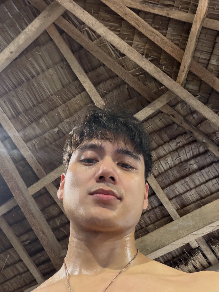 goldenboiriver's tweet photo. POTAENAAAAA NAMAN https://t.co/8tyT5mlY5o