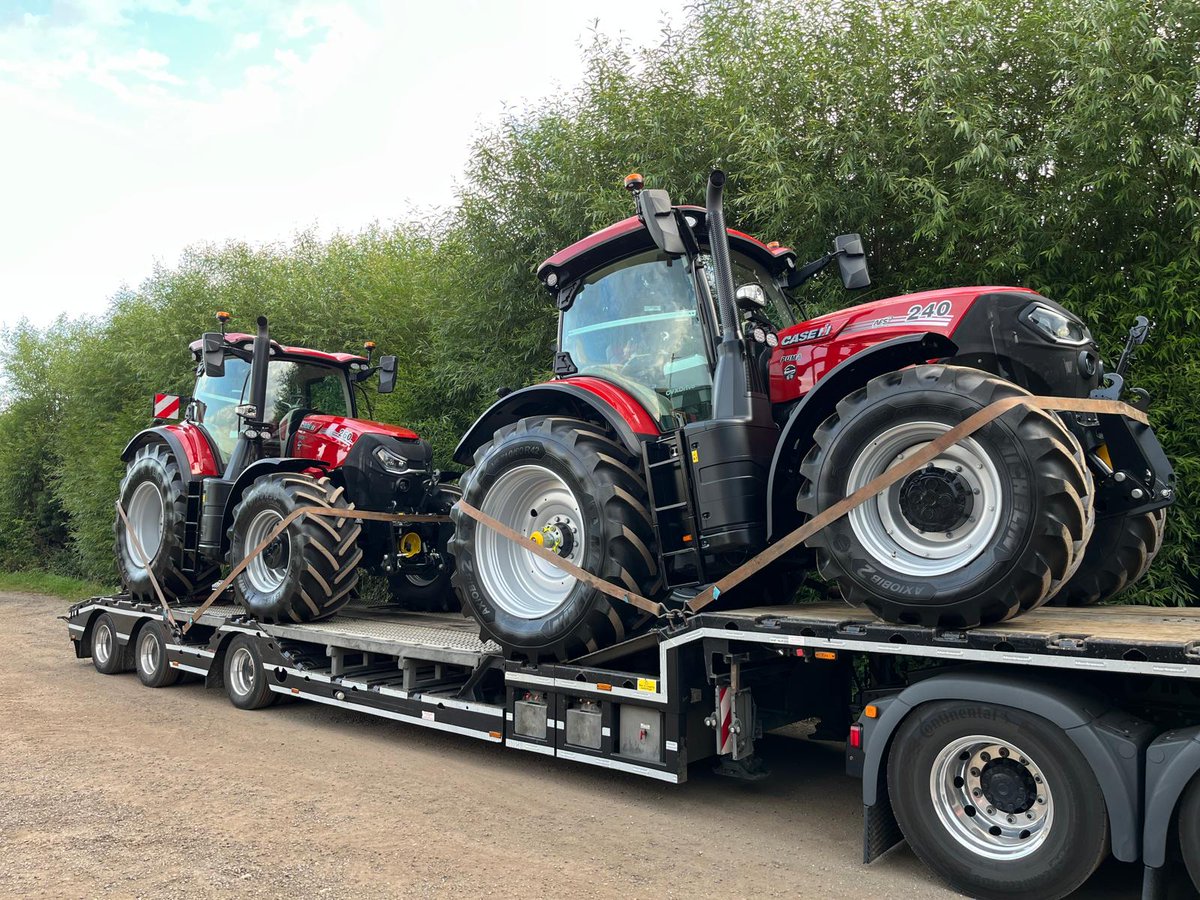 Sharmansagri's tweet photo. 🚨 SOLD - Ex Demo Case IH Puma 260 and New Puma 240!
Delivered to Huddlestone Farming on a lovely warm day 🤩
Sold by Andrew Channing, our Lowdham Area Sales manager - you can contact him on 07464 544473 to discuss any requirements you have ☎️
#Sold #CaseIH #SharmansOfLowdham https://t.co/DZZjTZT7N3