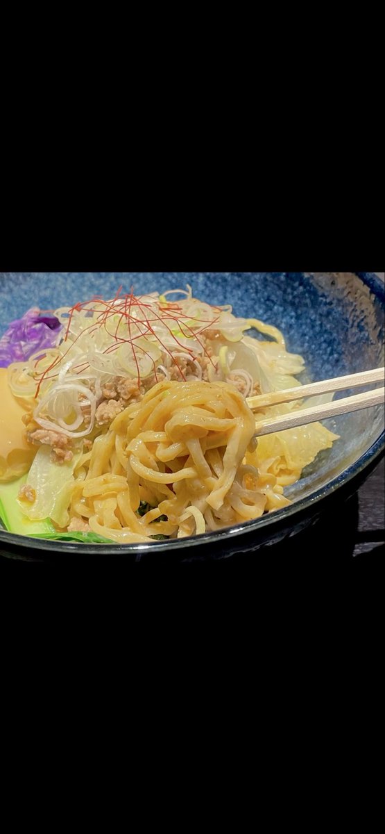 tsukitoka's tweet photo. ８月の月の満ち欠けラーメンが8/1から始まります！
今月は７月に好評だった、豆乳担々つけ麺をまぜそばにアレンジしました😊
食欲が無くなりがちの暑い夏でも、ワシワシお召しあがりいただけます♪🌻

皆様のお越しをお待ちしております☆
#らーめん月の兎影
#長野ラーメン
#松本ラーメン
#まぜそば https://t.co/D4K7B0JoSm