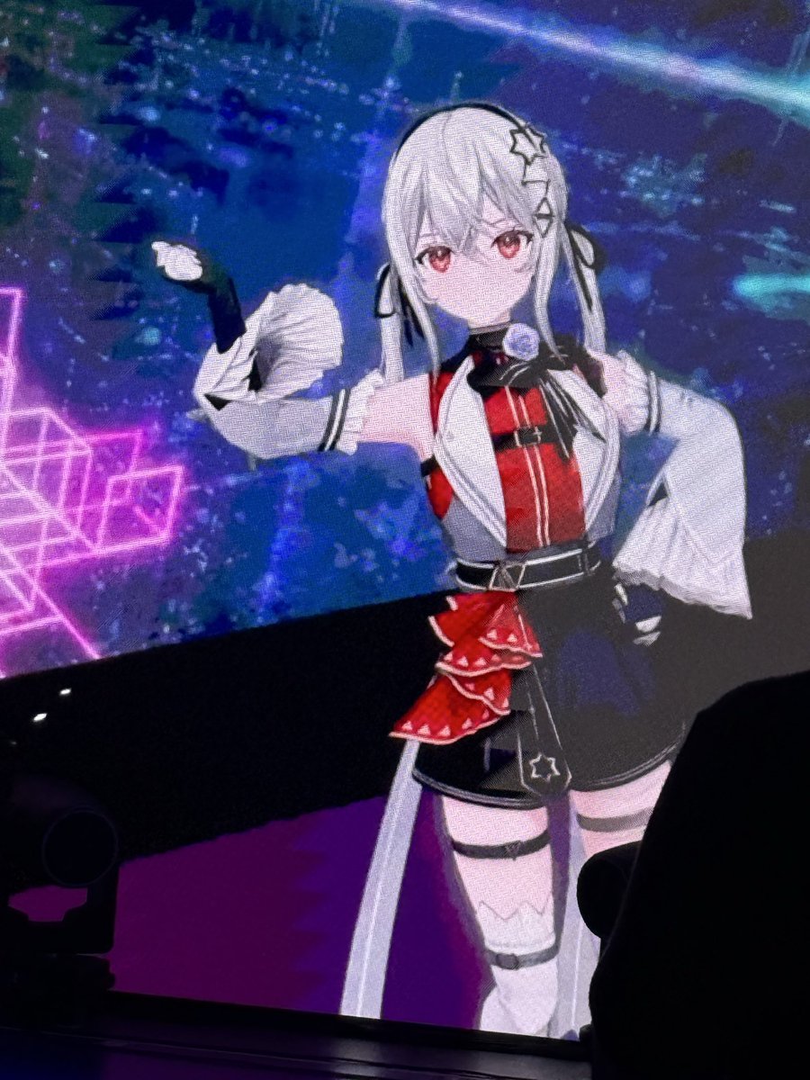 yashiru090's tweet photo. 衣装チェンジが自然すぎてビビったし曲が良すぎる

#TOMAFES2026 https://t.co/MSDxWN0HPY