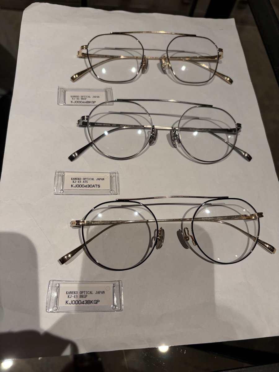 okayaman5's tweet photo. 金子眼鏡を覗いてみました。チタンモデルも気になるしアヤメとか他の眼鏡も良いなと思います。 https://t.co/oT4CdTwA5Z