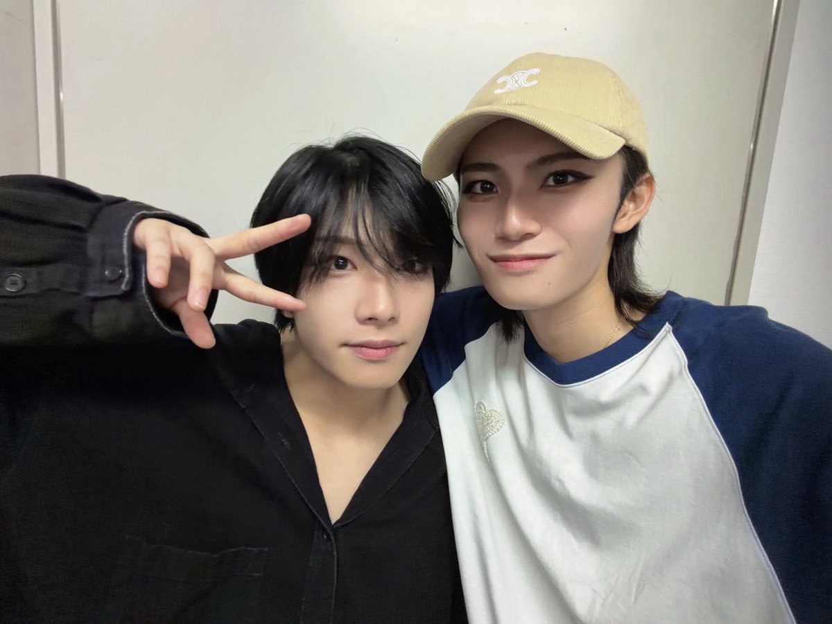 aoiranju0918's tweet photo. 広島公演初日ありがとう！！
明日はマチソワ！！！！！
広島楽しそうなせいやきゅんと
#テニミュ https://t.co/cFhQhcVXNV