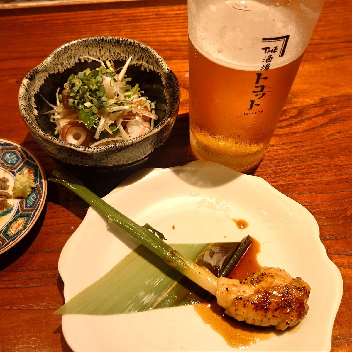 mezashi2's tweet photo. The酒場トコット
生姜焼き、タコ吸盤の柚子胡椒あえ https://t.co/GkDpAdCbuO
