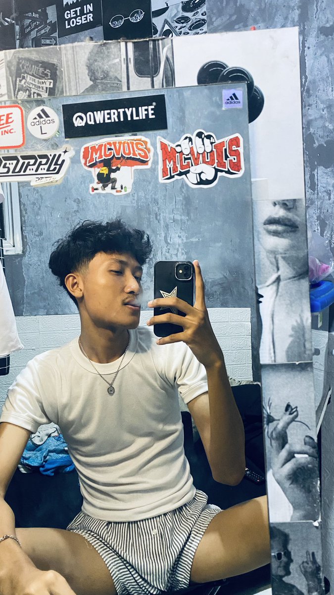 CCcrunch_'s tweet photo. Hitam Manis Kurus Tinggi #gaysemarang https://t.co/M3gSDw5qQ7