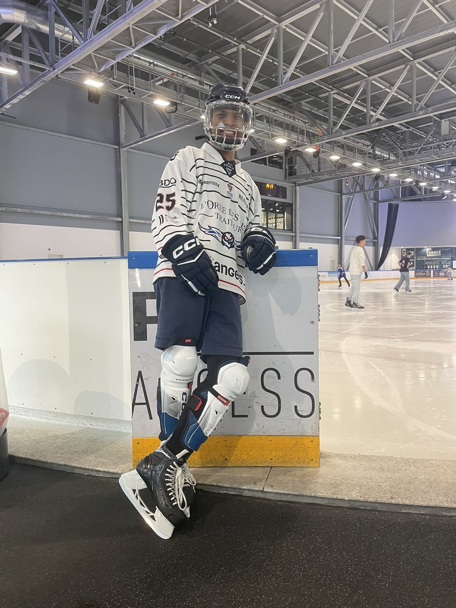 MatteoBonet26's tweet photo. Ça sent bientôt la reprise 🏒 https://t.co/XCugm8w0jT