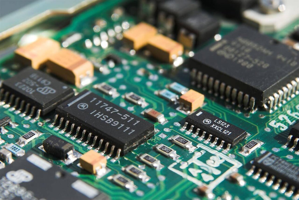 Alacritic_Super's tweet photo. AI for KiCad just got even more interesting.

After KiCAD MCP Server, check out Konnect.

It's a next-generation AI plugin for KiCad, rebuilt from the ground up in Rust as a native KiCad 10 plugin.

Why it's exciting:

- Native KiCad 10 plugin
- Written entirely in Rust
- Built on KiCad's official IPC API
- No Node.js or Python runtime dependencies
- 170+ AI-powered engineering tools
- AI-assisted schematic and PCB workflows
- Automated design reviews and engineering audits
- Manufacturing pipeline integration
- Faster, simpler, and more maintainable architecture

The future of PCB design is AI-native.