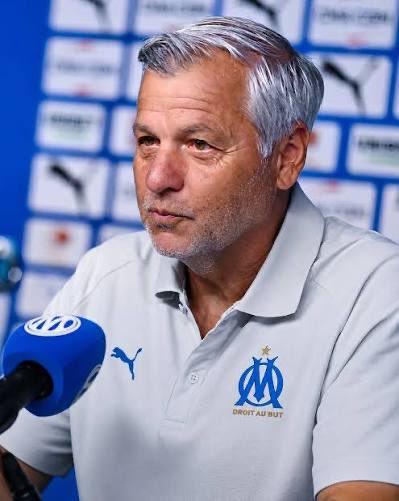 PascalDuprazJr's tweet photo. Resumé :

134M de ventes (De Lange 5M supp)
73M d’achats 
Masse salariale divisé par 2
Un style de jeu basés sur ce que veut le coach
Des joueurs connaissant le championnat et des paris
Une volonté de crée de la plus value sur l’effectif
Objectif : l’Europe pour l’an prochain https://t.co/MOtY8Q0EYS