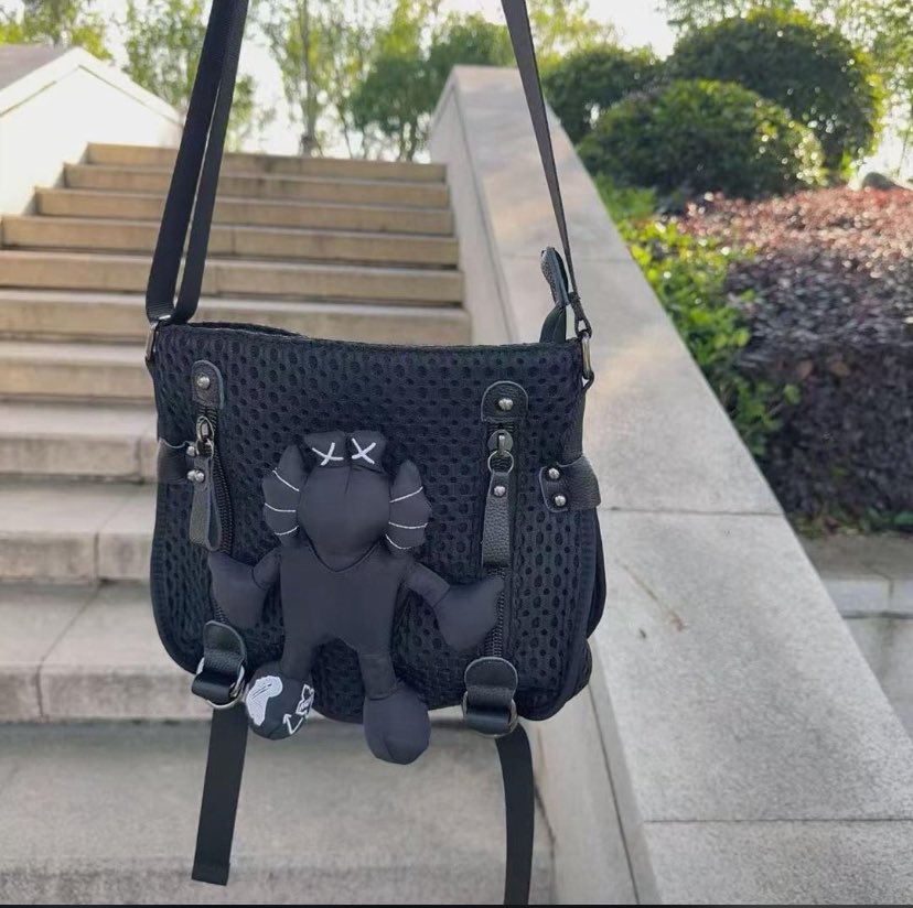 officialskimps's tweet photo. Some bags don’t just carry your essentials, They carry your confidence. 👜✨

Designed for people who appreciate quality, elegance, and timeless fashion.

✔️ Premium Quality
✔️ Durable Finish
📦 Nationwide Delivery

Your next favorite bag is waiting for you.

📩 DM to order. https://t.co/q9dwQm4PKG