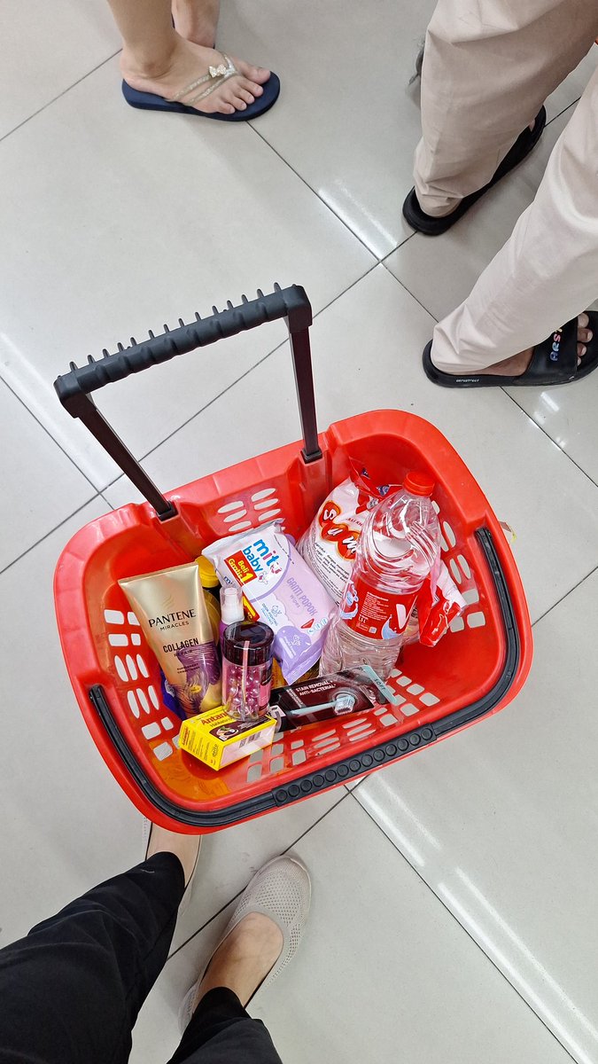 nihkotin's tweet photo. Segini doang kena nya segini yarab https://t.co/IClEVEMlP3