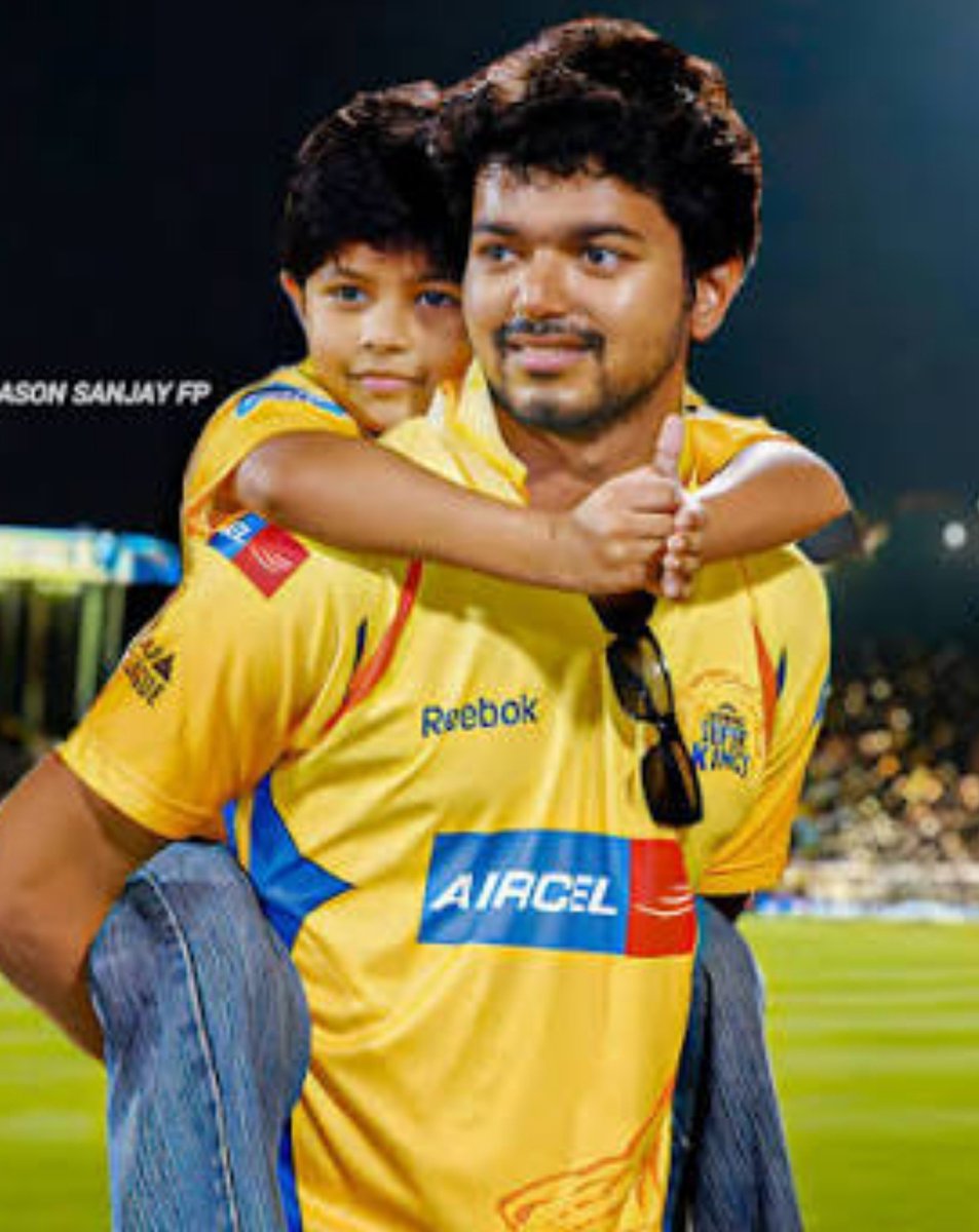CinemaWithAB's tweet photo. #JasonSanjay:
"I was a notorious kid during my childhood. I used to Prank call my Parents and Teachers😅. In my teenage I want to become a Pilot or Cricketeter👨‍✈️🏏. My Appa was the Brand ambassador for the 1st IPL season. He bought me in there to the IPL🌟♥️. Later on while i grew up then I was interested into Filmmaking🎬"