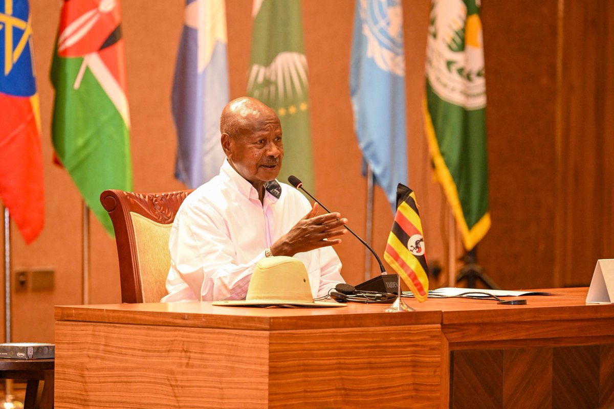 KagutaMuseveni's tweet photo. Today, at Speke Resort Munyonyo, I chaired the 2nd Extraordinary Summit of Heads of State and Government of the Troop-Contributing Countries to the African Union Support and Stabilisation Mission in Somalia (AUSSOM). I pointed out that Uganda’s involvement in Somalia was never because we share a border, but out of principle and strategy. We rejected the extremism that seeks to impose itself on African societies and stood in solidarity with our brothers and sisters. 

Africa has a rich history of respecting one another’s identity, and I remain confident that, through our collective efforts, we shall continue supporting Somalia’s journey towards lasting peace and stability. I thank the Troop-Contributing Countries and their leaders for their commitment and sacrifice in the pursuit of a peaceful and stable Somalia.
