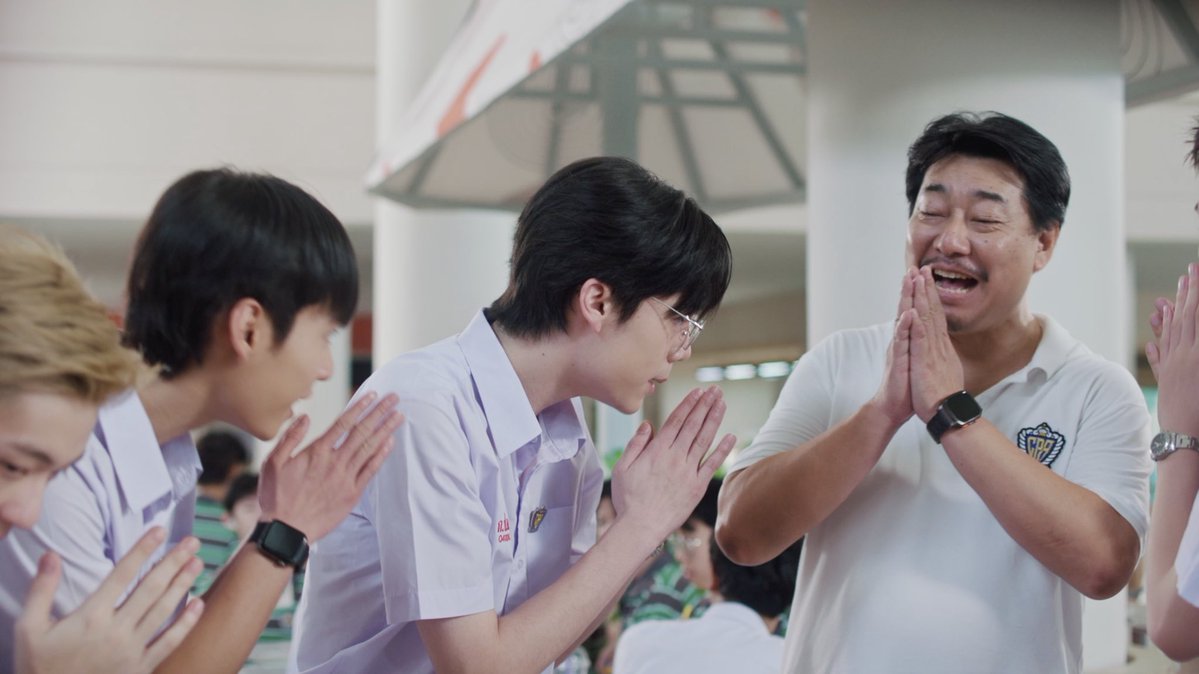 putter_theerath's tweet photo. ผมไหว้สวยสุดก็วันนี้แหละคับ😉

MAKE IT RIGHT HEART
#MIR2026EP3 https://t.co/UYux968pcP