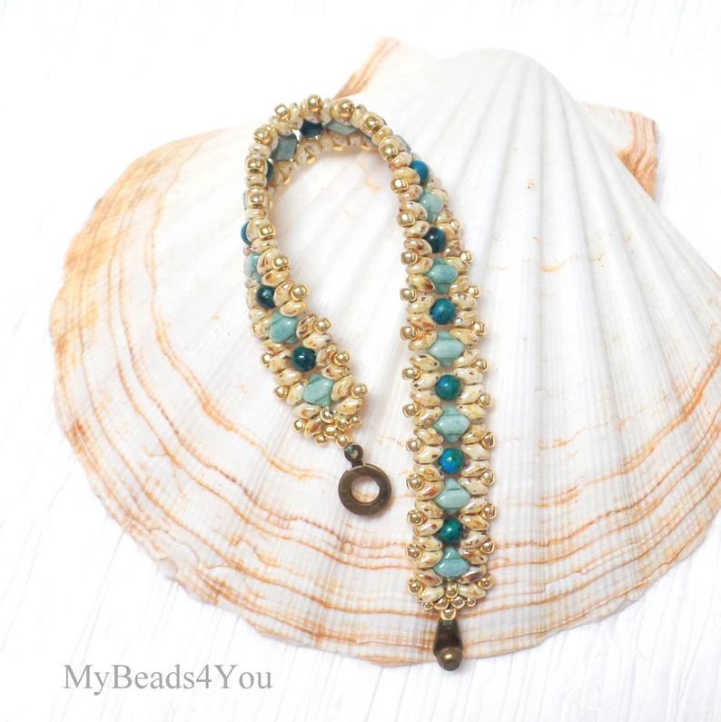 MyBeads4You_'s tweet photo. Beading Tutorial
https://t.co/57QBCU9Viy

Bracelet ready to wear or gift
https://t.co/TKxFWE9QSc

#CraftbizParty #smilett23 #gift #tutorial #handmadejewelry #beadedbracelet #summerfun #summerfashion #giftforher #etsyshop #etsyhandmade #birthdaygift #beadwork #etsyfavorites #etsy https://t.co/i5bra0OZ9k